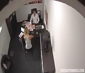 Riunione in ufficio si trasforma in scopata dura